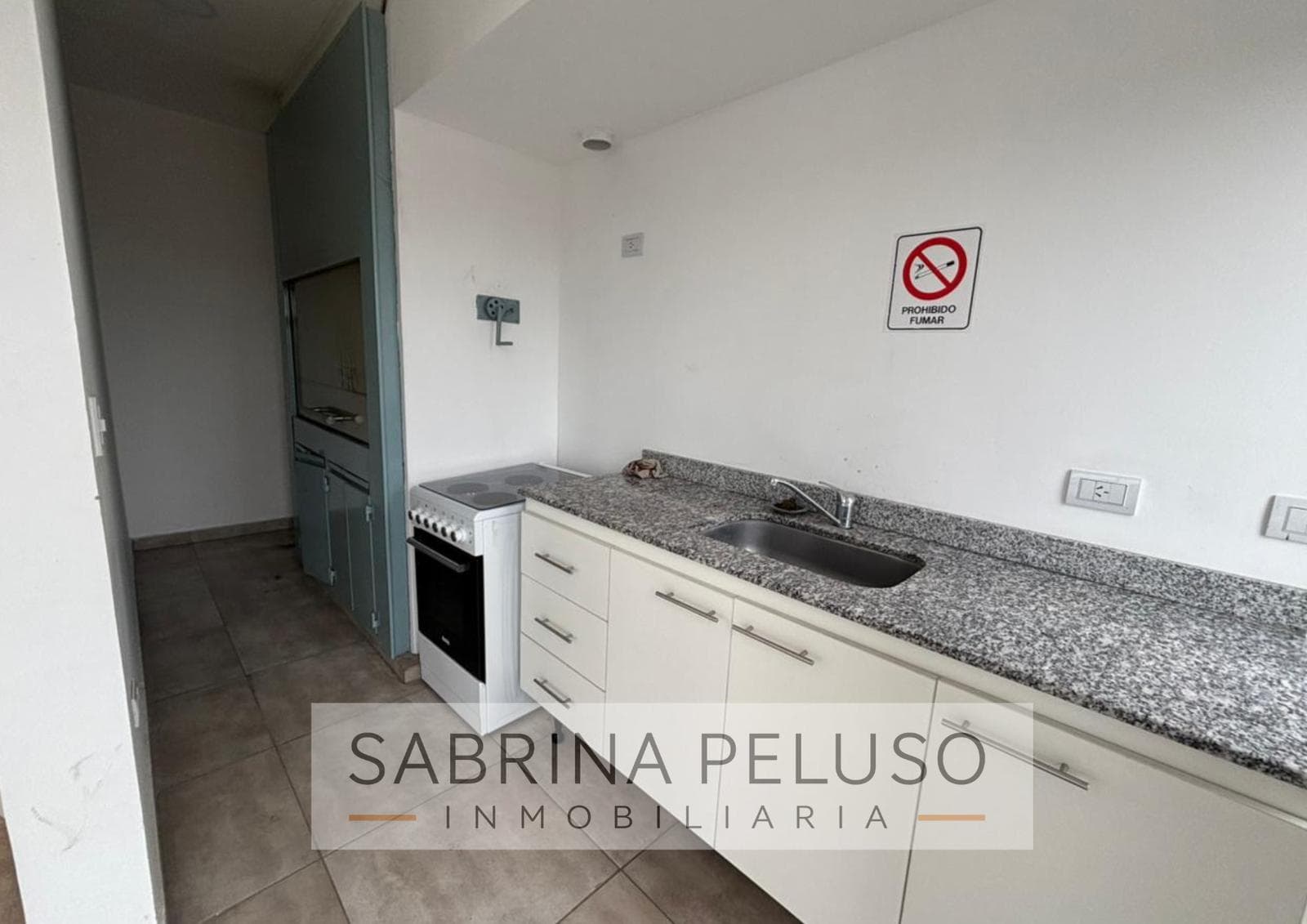 2-Room Apartment for Sale in Moreno