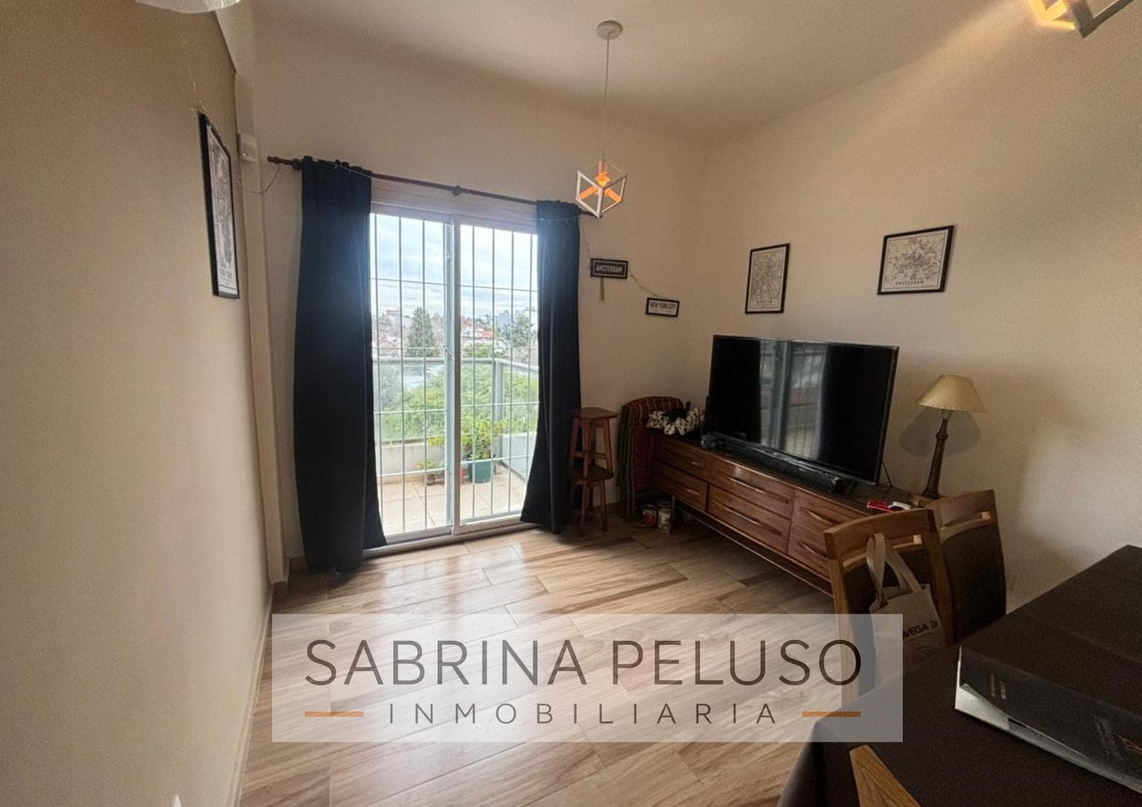 2-Room Apartment for Sale in Moreno