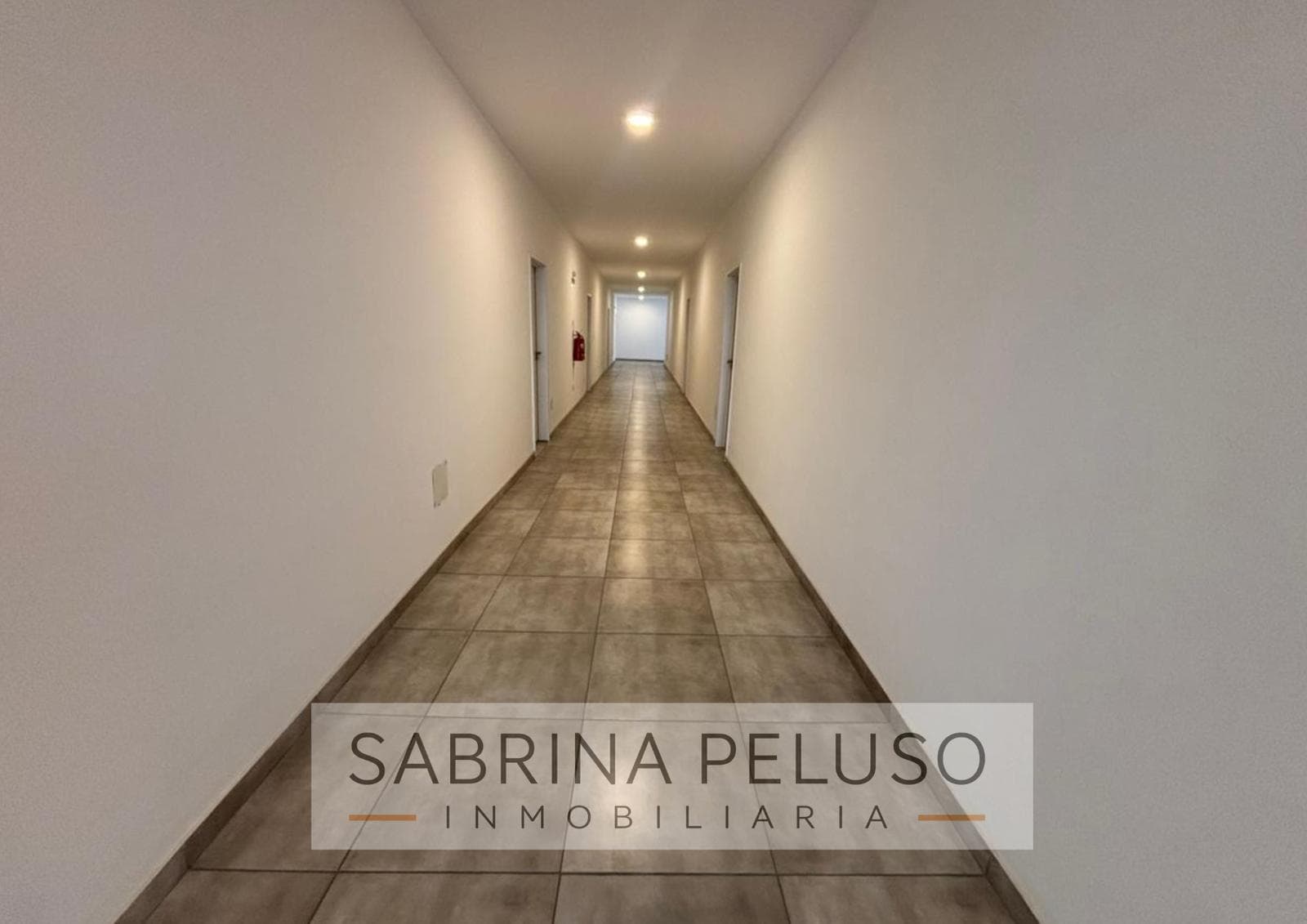 2-Room Apartment for Sale in Moreno