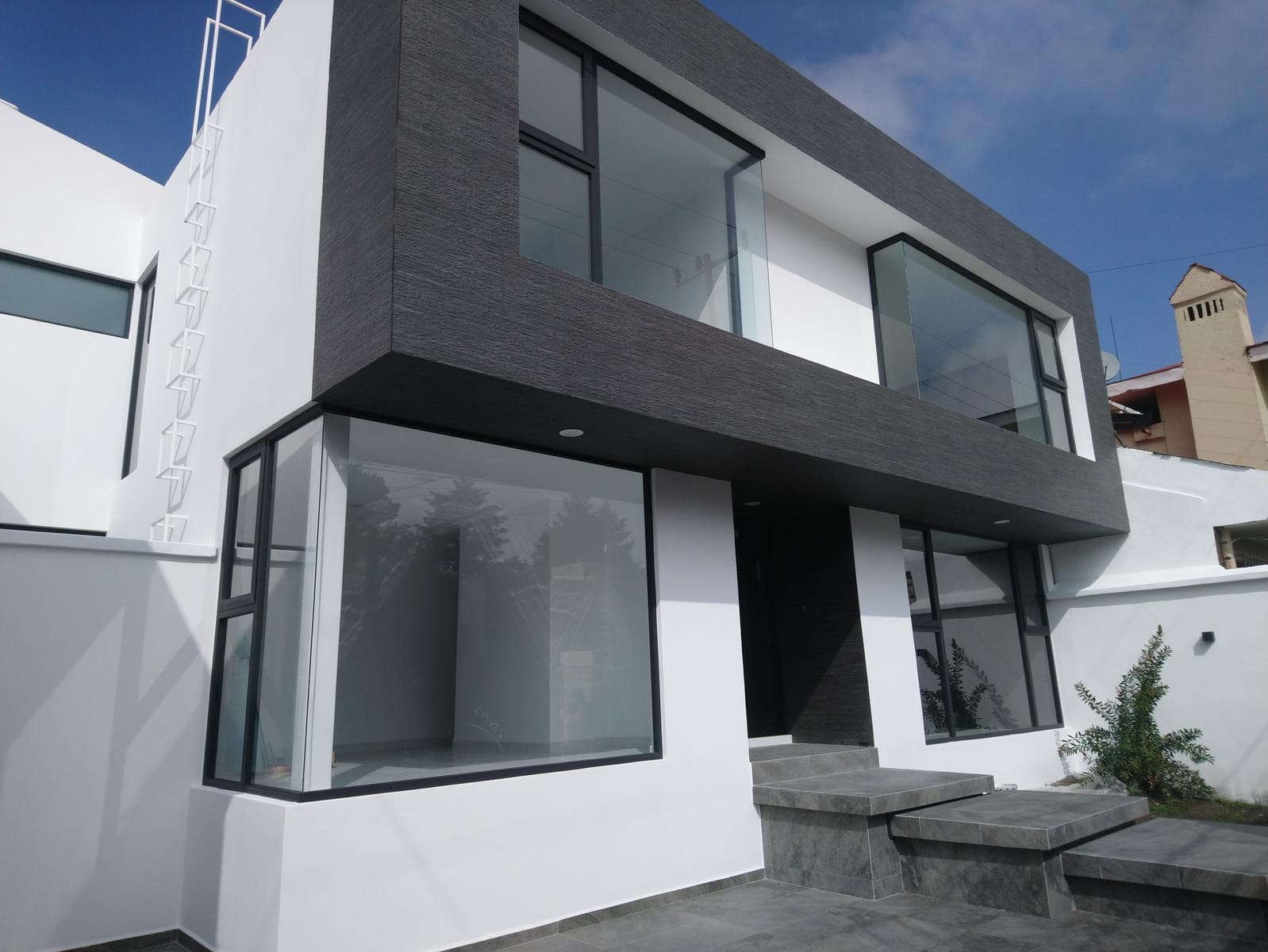 HOUSE FOR SALE AT SAN CARLOS GOLF CLUB, METEPEC
