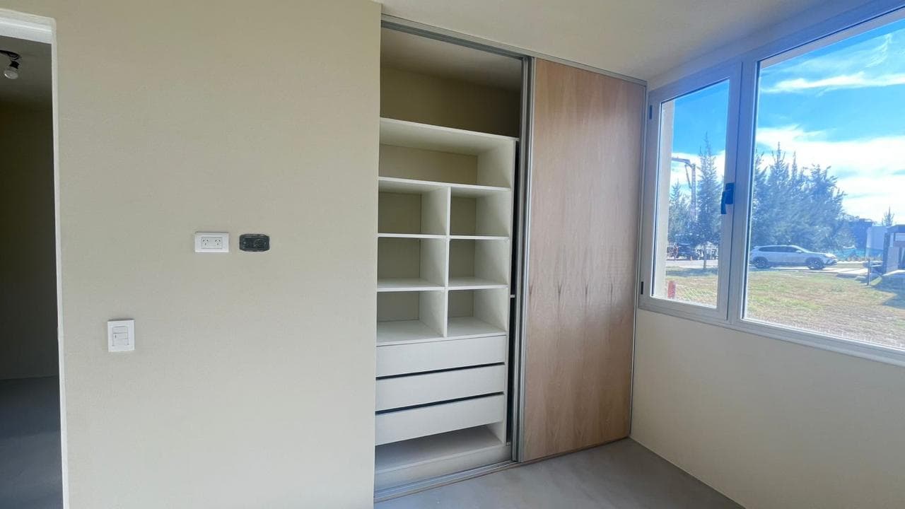 House for Sale in El Naudir