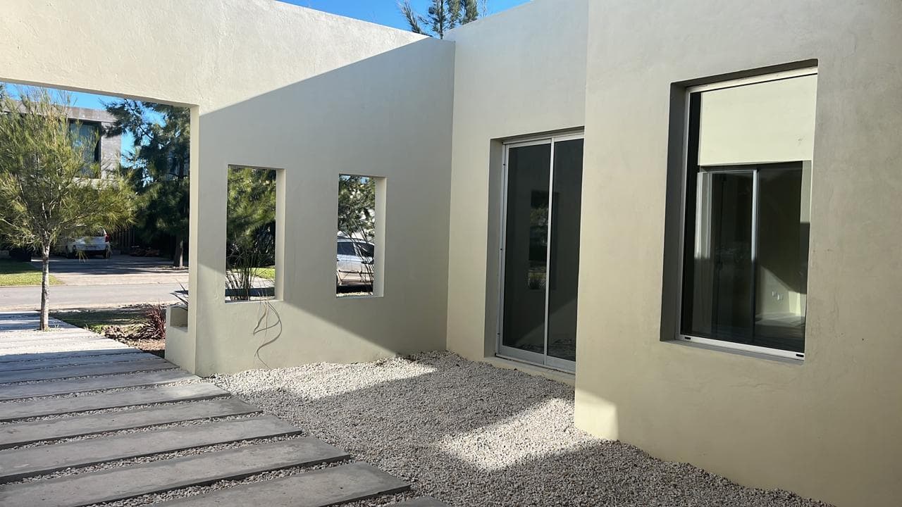 House for Sale in El Naudir