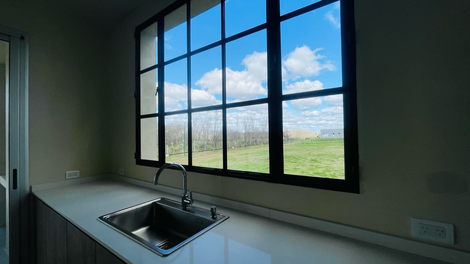 House for Sale in El Naudir