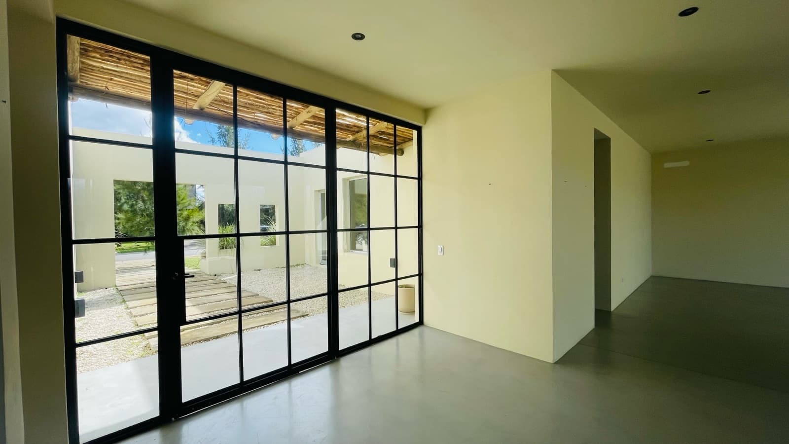 House for Sale in El Naudir
