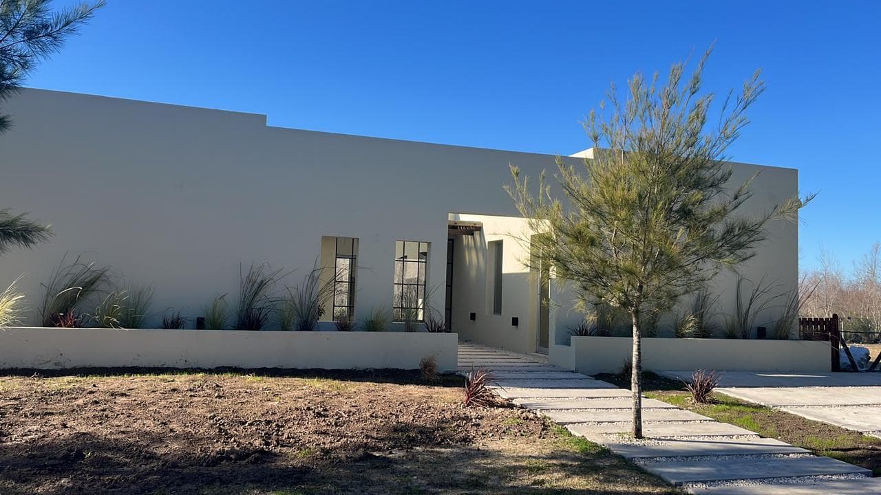 House for Sale in El Naudir
