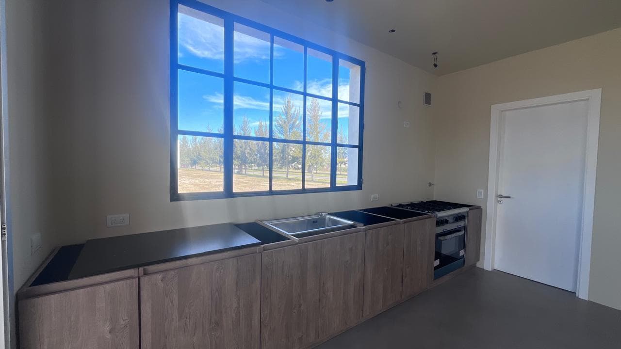 House for Sale in El Naudir