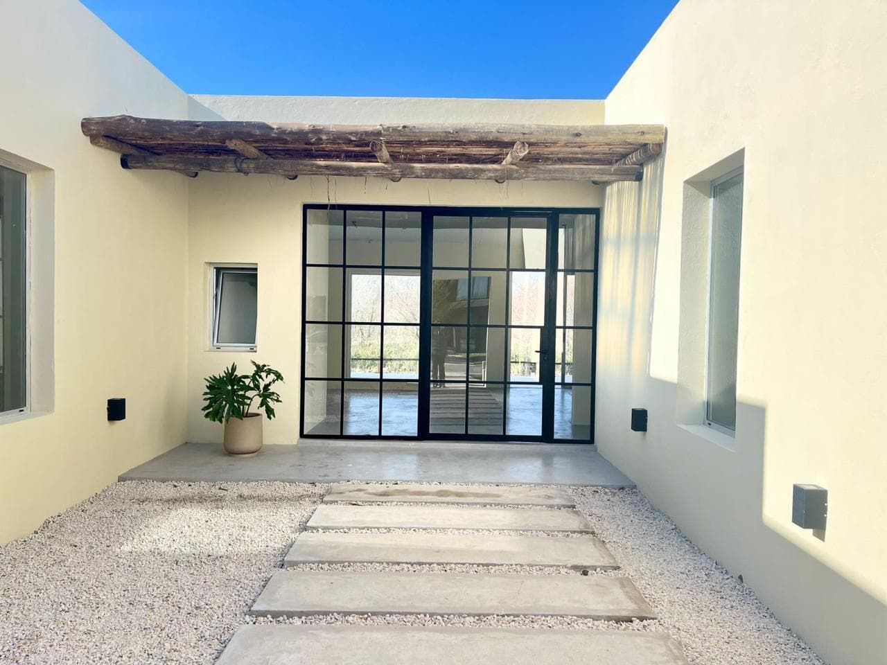 House for Sale in El Naudir