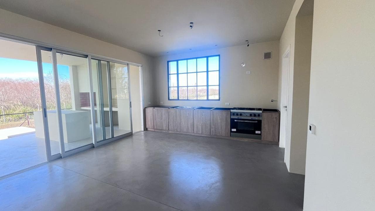 House for Sale in El Naudir