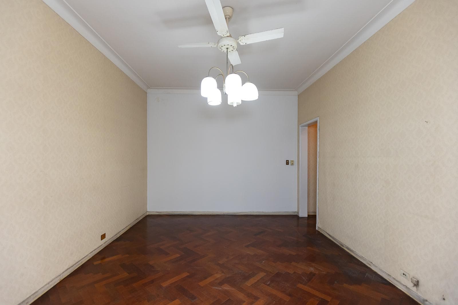 3-room apartment for sale with a separate unit in Caballito—a great opportunity!!