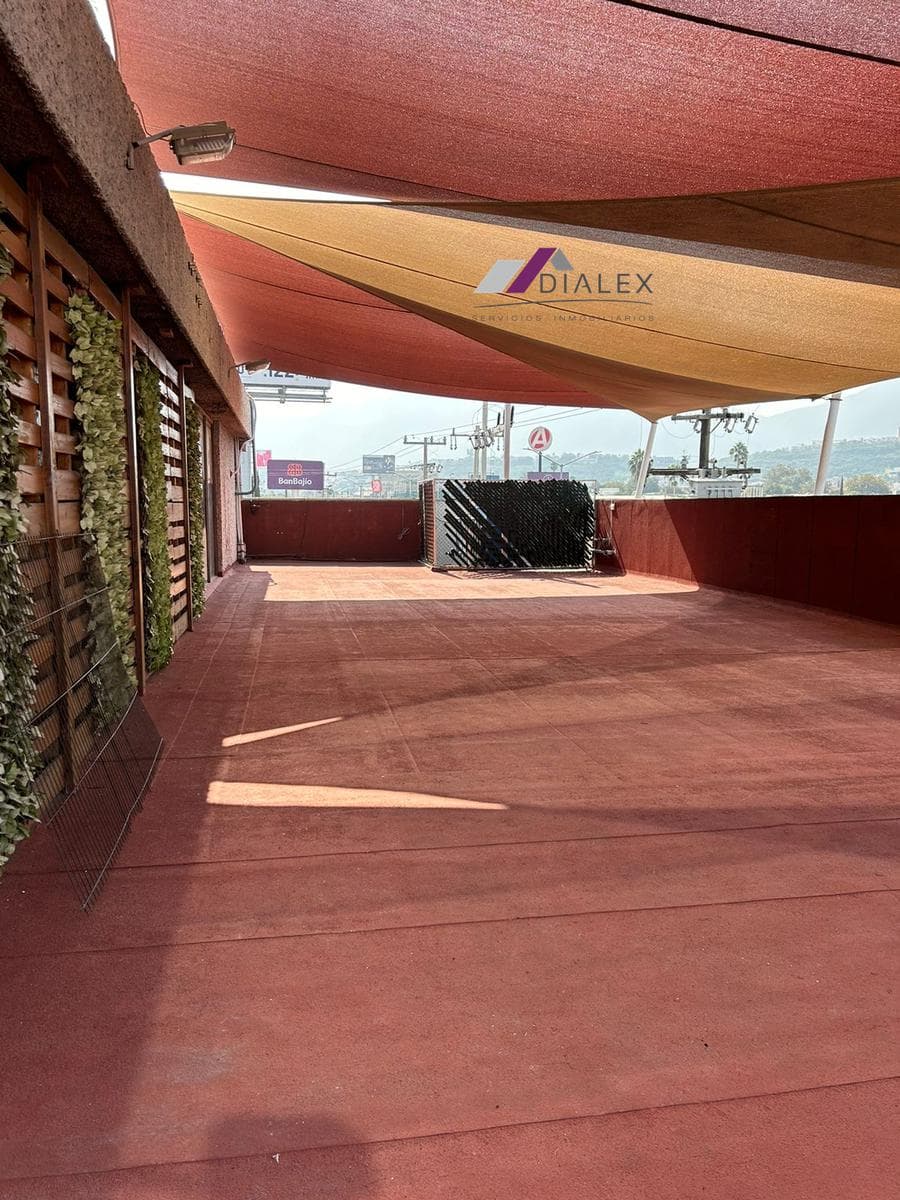 420 M2 OFFICE SPACE FOR RENT on Av. Revolución, Col. Jardines del Contry in Monterrey, Nuevo León.