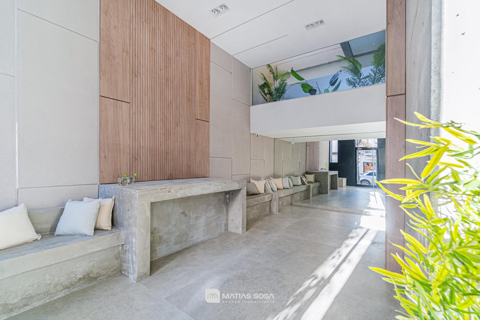 For Sale - 2-room apartment - Garage and Storage Room