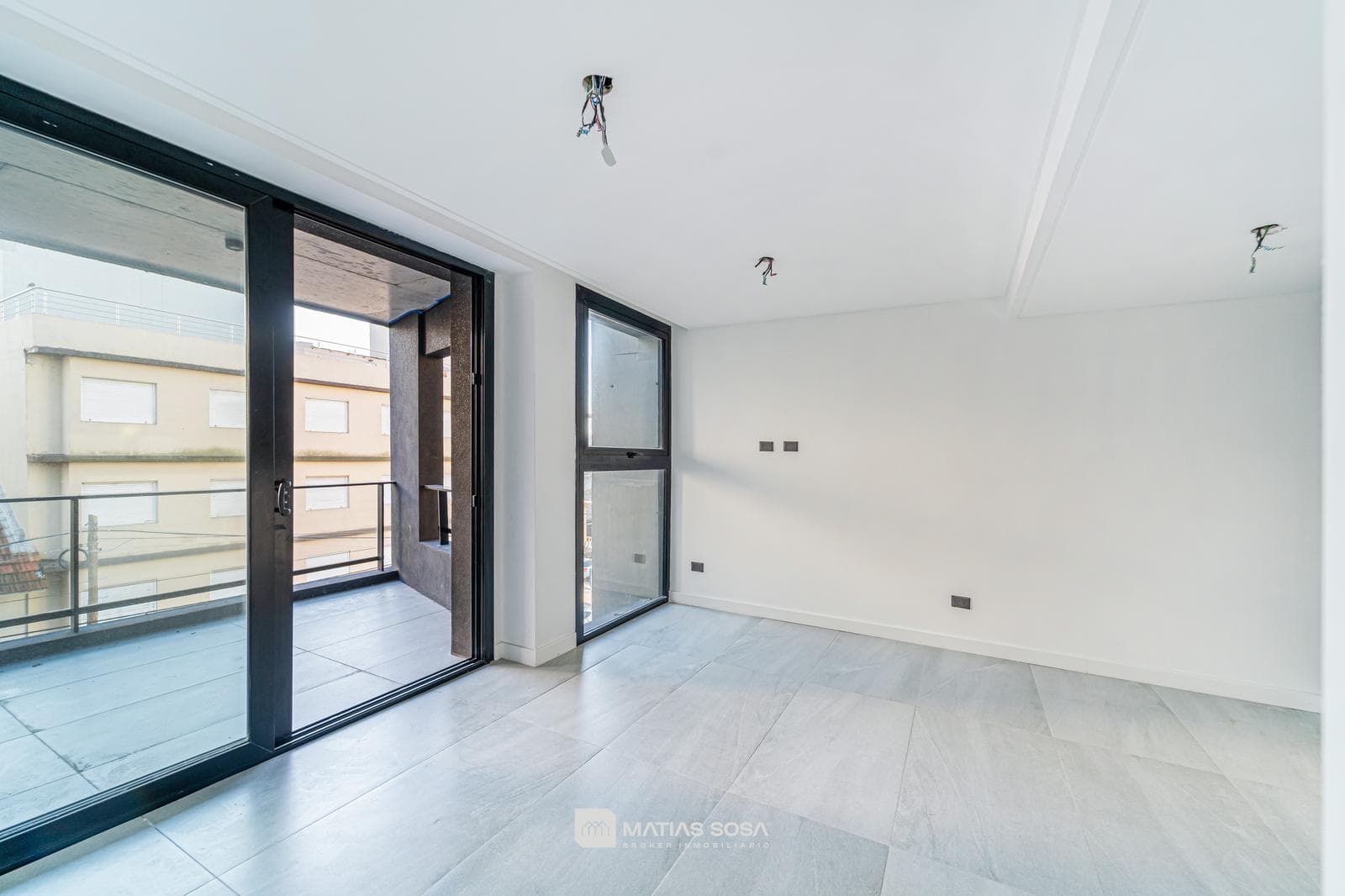 For Sale - 2-room apartment - Garage and Storage Room