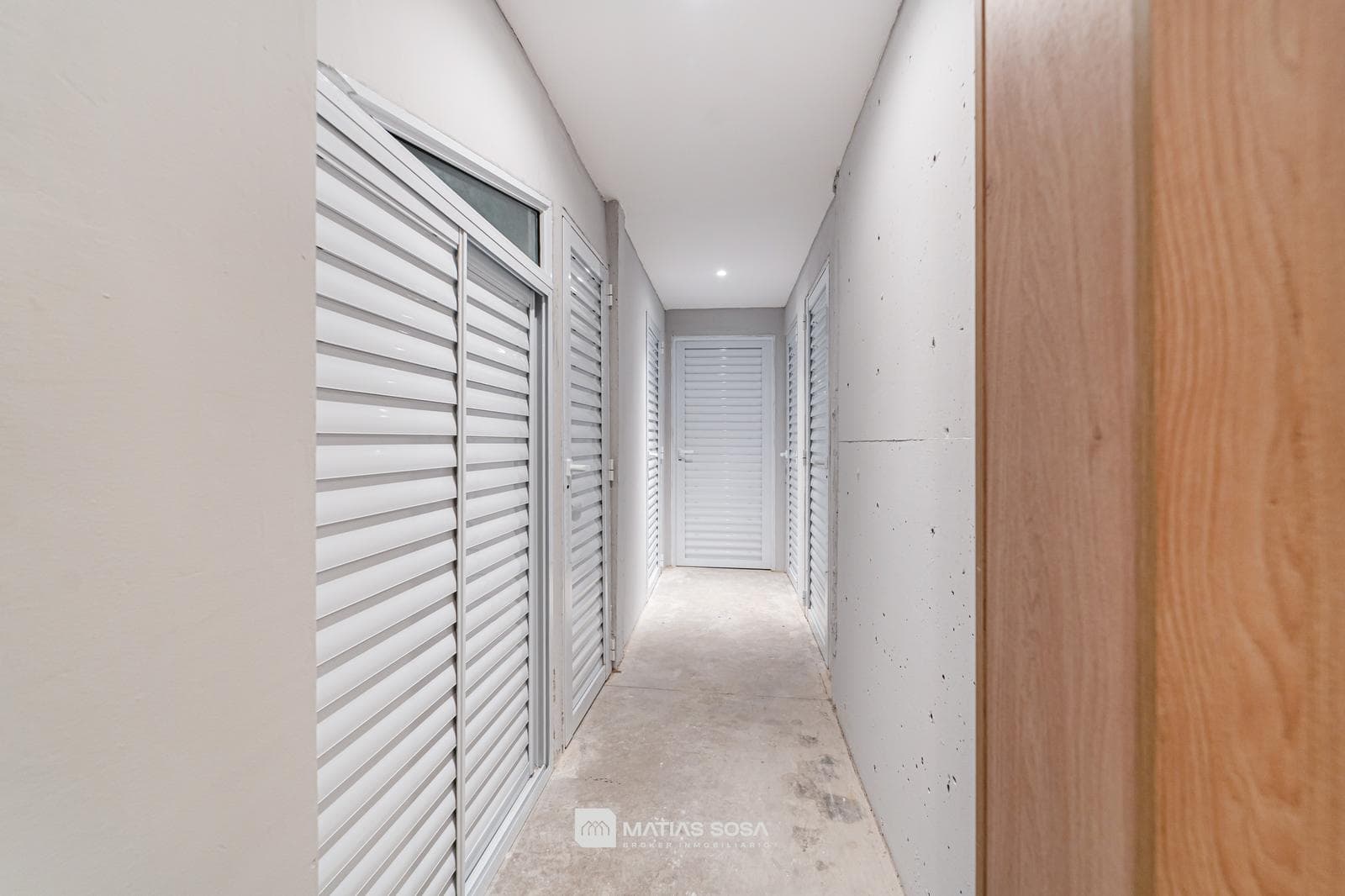 For Sale - 2-room apartment - Garage and Storage Room