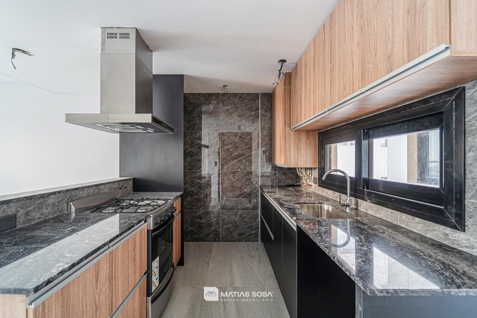 For Sale - 2-room apartment - Garage and Storage Room