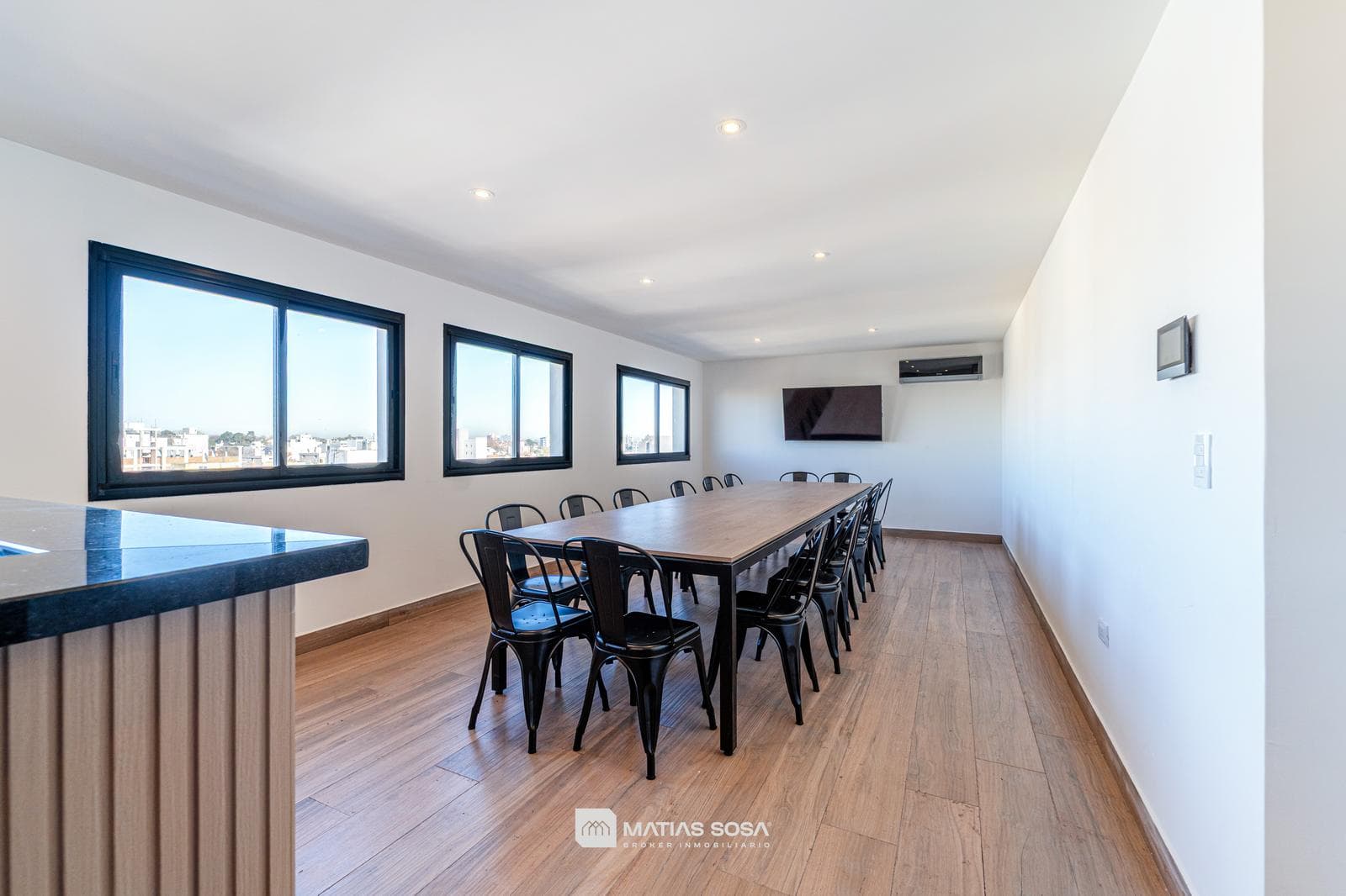For Sale - 2-room apartment - Garage and Storage Room
