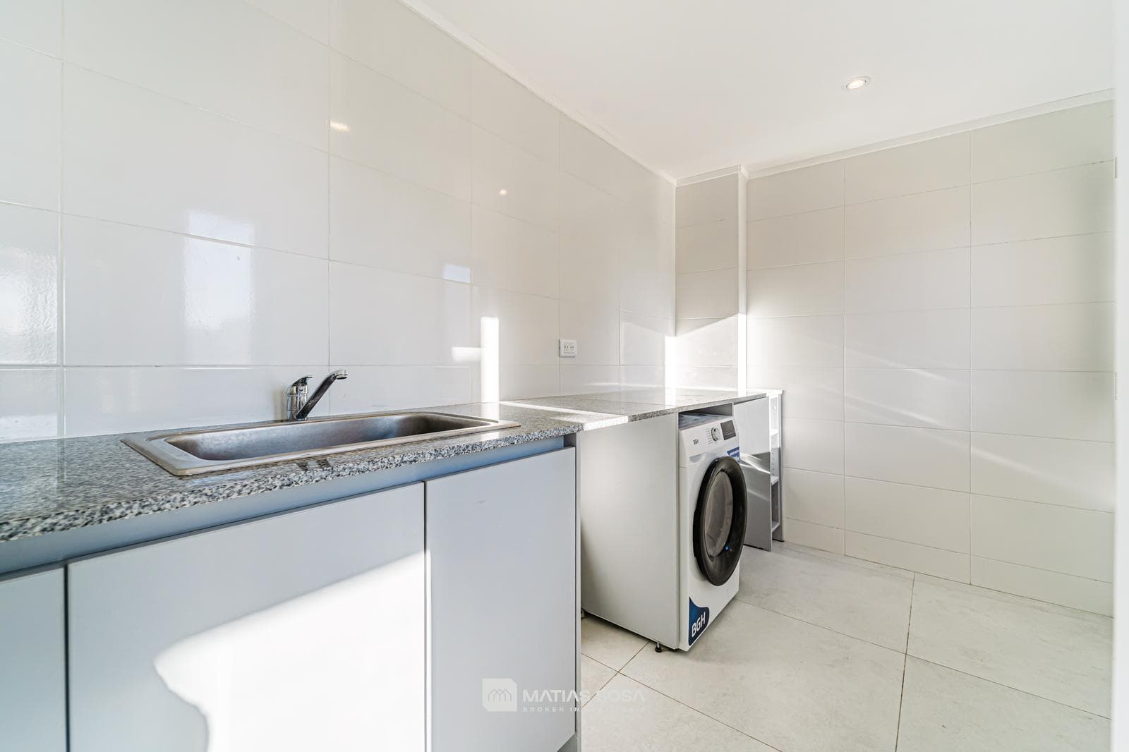 For Sale - 2-room apartment - Garage and Storage Room