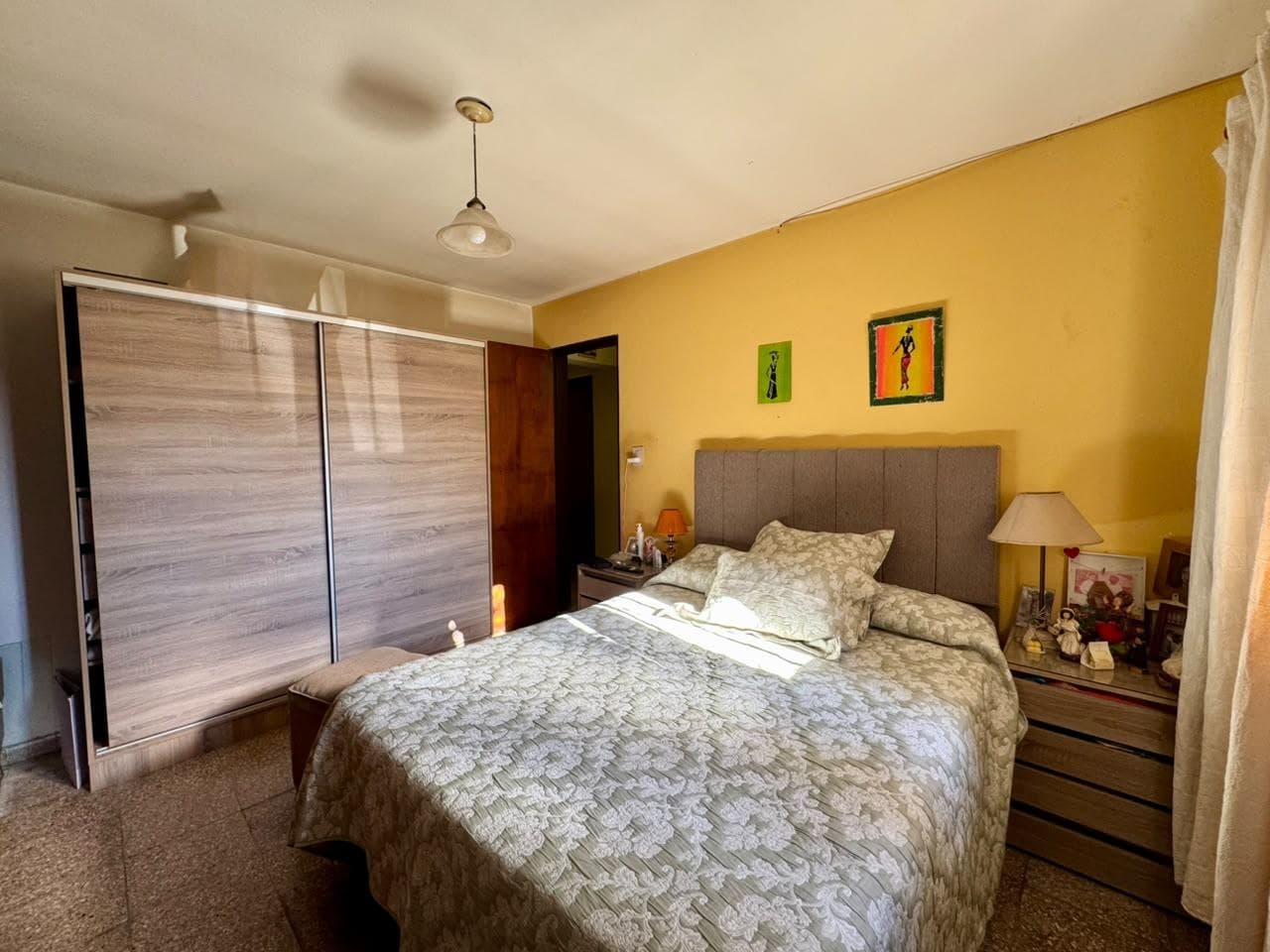FOR SALE: HOUSE IN CENTRAL AMERICA—3 BEDROOMS WITH A 1-BEDROOM APARTMENT