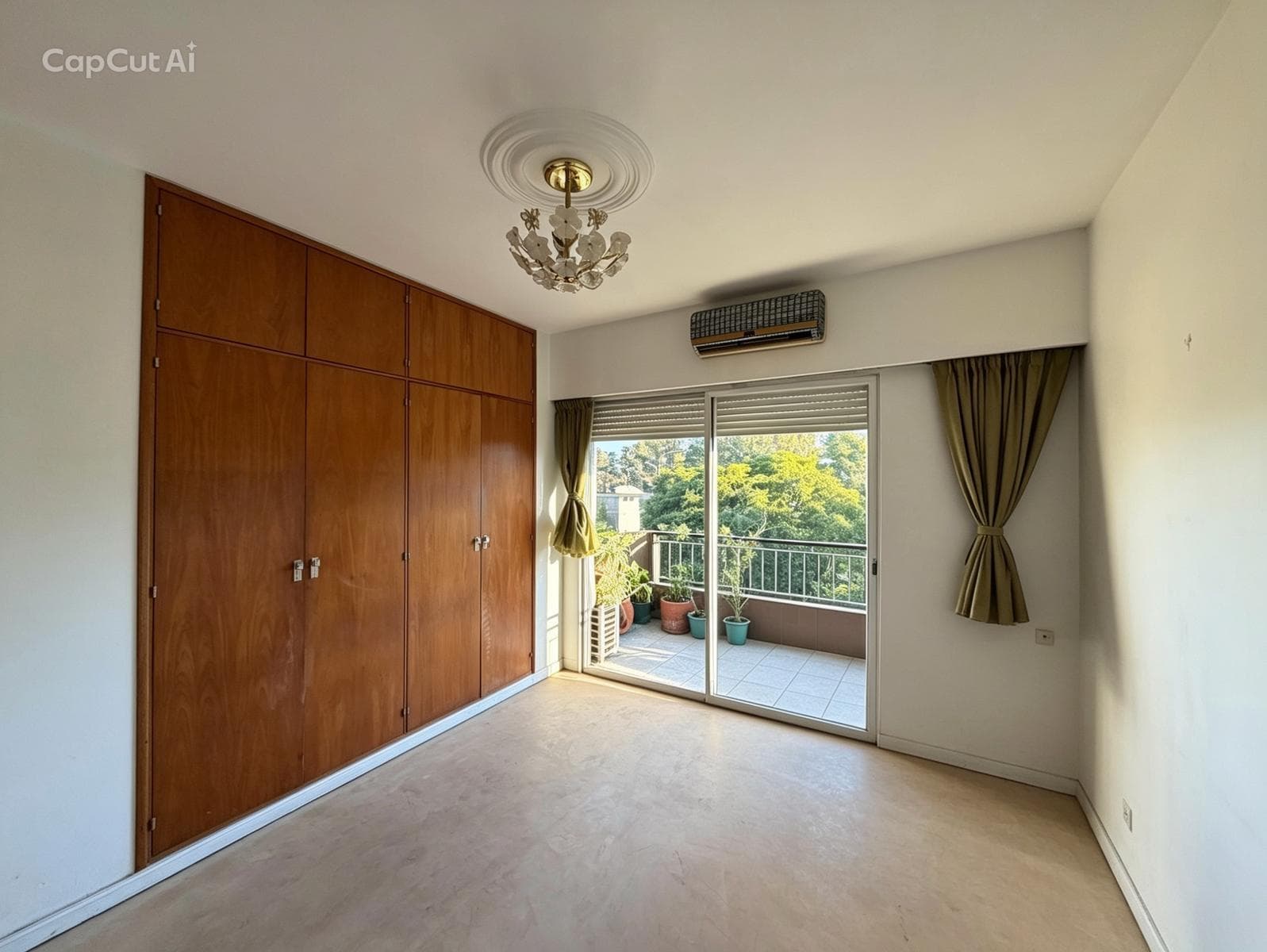 4-ROOM APARTMENT FOR SALE WITH GARAGE