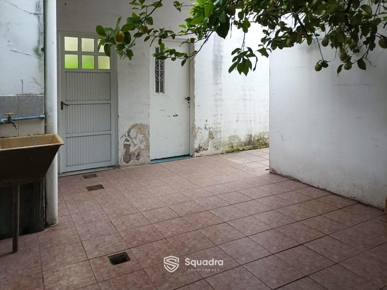 FOR SALE | TRADE - 1- and 2-bedroom homes - 2 separate properties - Echesortu neighborhood, Rosario.
