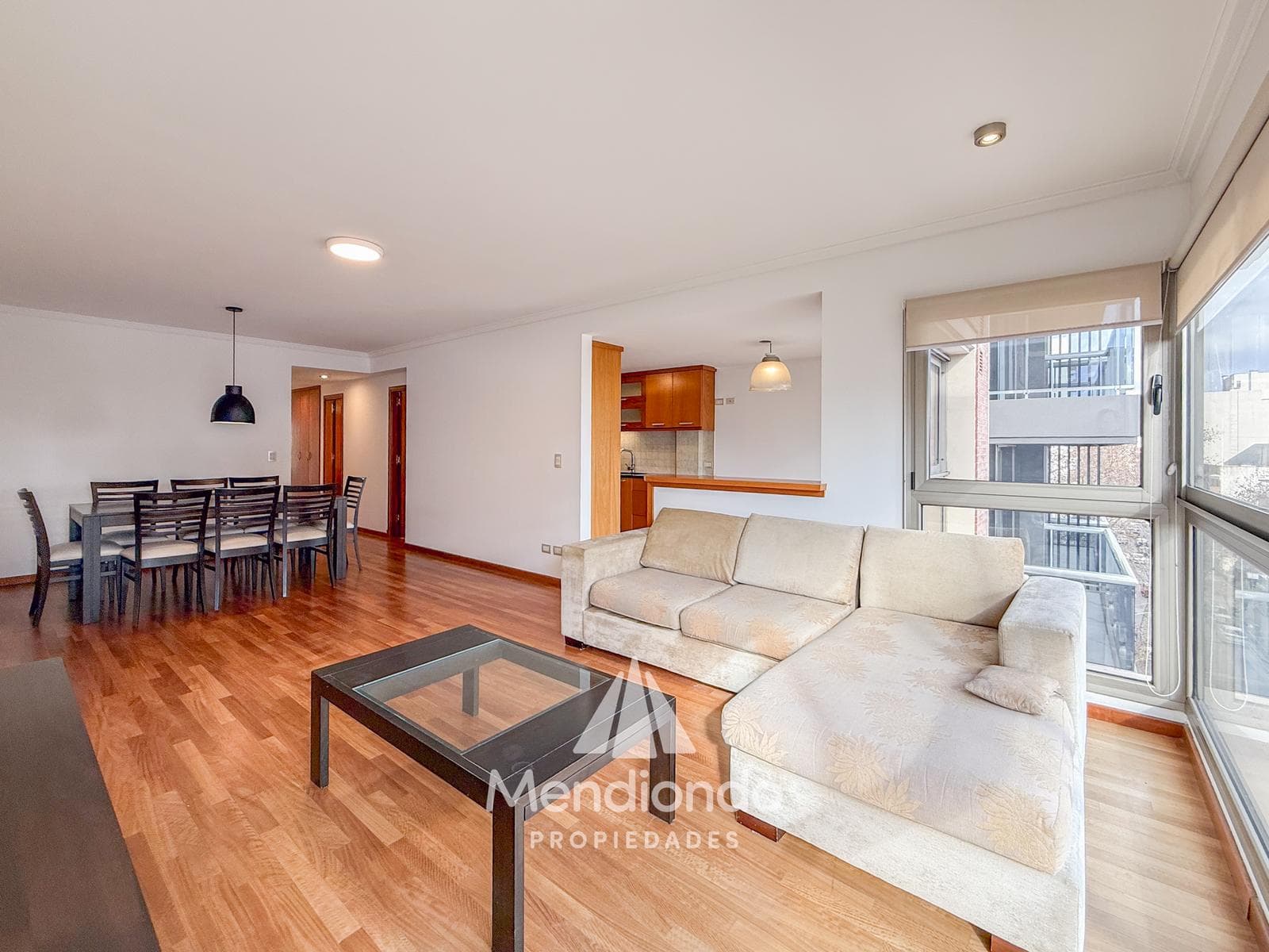 High-end 3-bedroom duplex with 2 parking spaces and a storage room in Plaza Mitre.