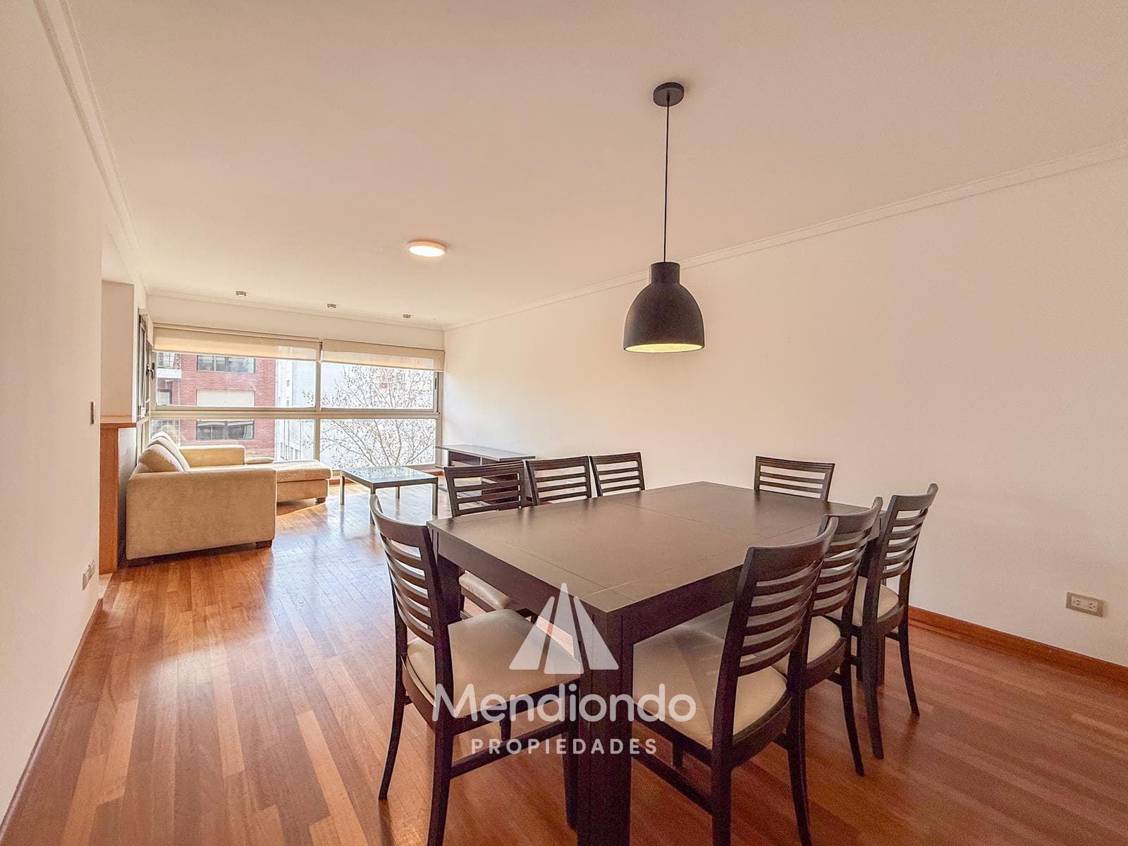 High-end 3-bedroom duplex with 2 parking spaces and a storage room in Plaza Mitre.