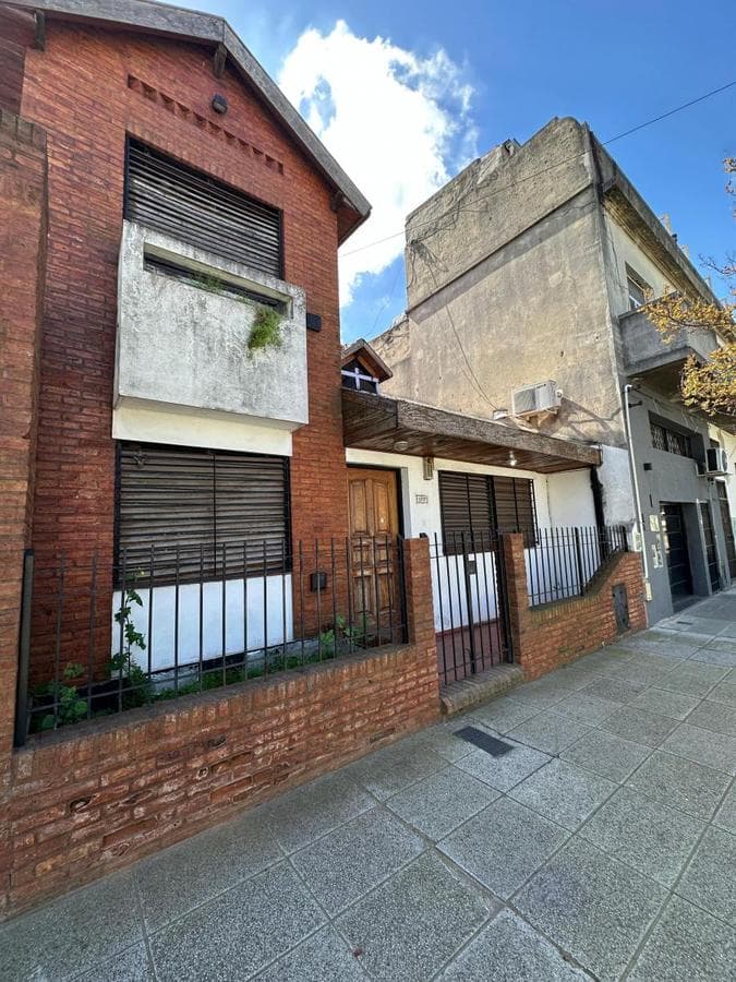 5-Room House with Patio, Garage, and Grill on Its Own Lot