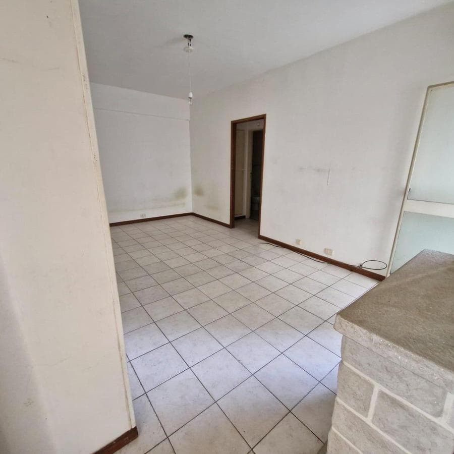 2 Spacious Rooms a few meters from Jose Maria Moreno Avenue