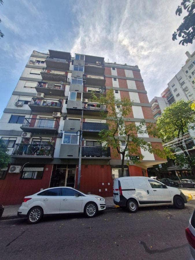 3 Spacious Rooms on the Ground Floor, Facing the Street, with a Patio