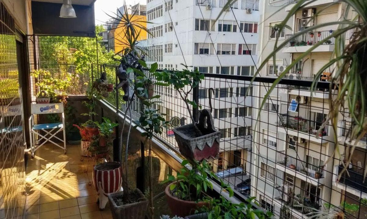 3-bedroom apartment with a maid's quarters and a wrap-around balcony – Eligible for financing – Caballito