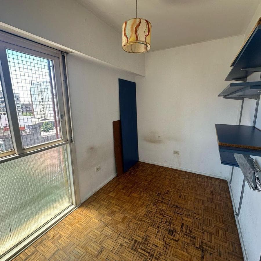 3 SPACIOUS ROOMS FACING THE FRONT WITH A BALCONY