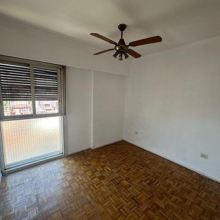 3 SPACIOUS ROOMS FACING THE FRONT WITH A BALCONY