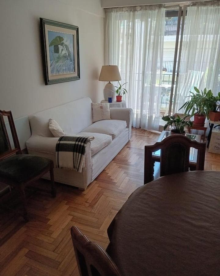 3-room apartment for sale with a separate guest unit!