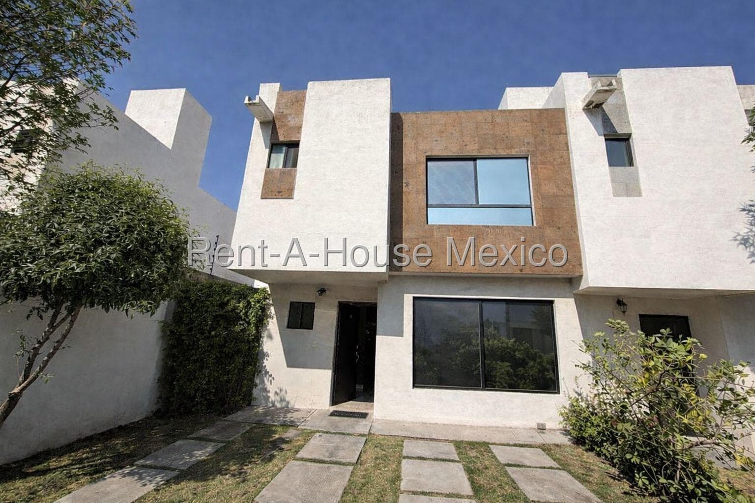 House for Sale in Rincones del Marques, 3 bedrooms.