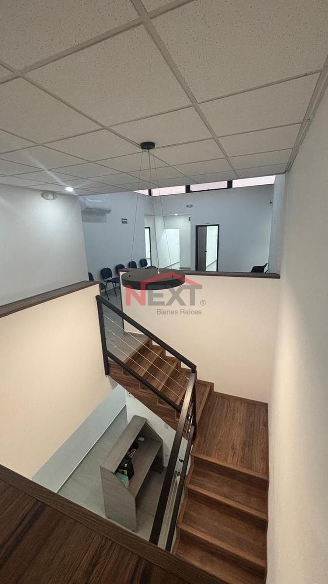 OFFICE FOR RENT IN THE LAS MINITAS NEIGHBORHOOD