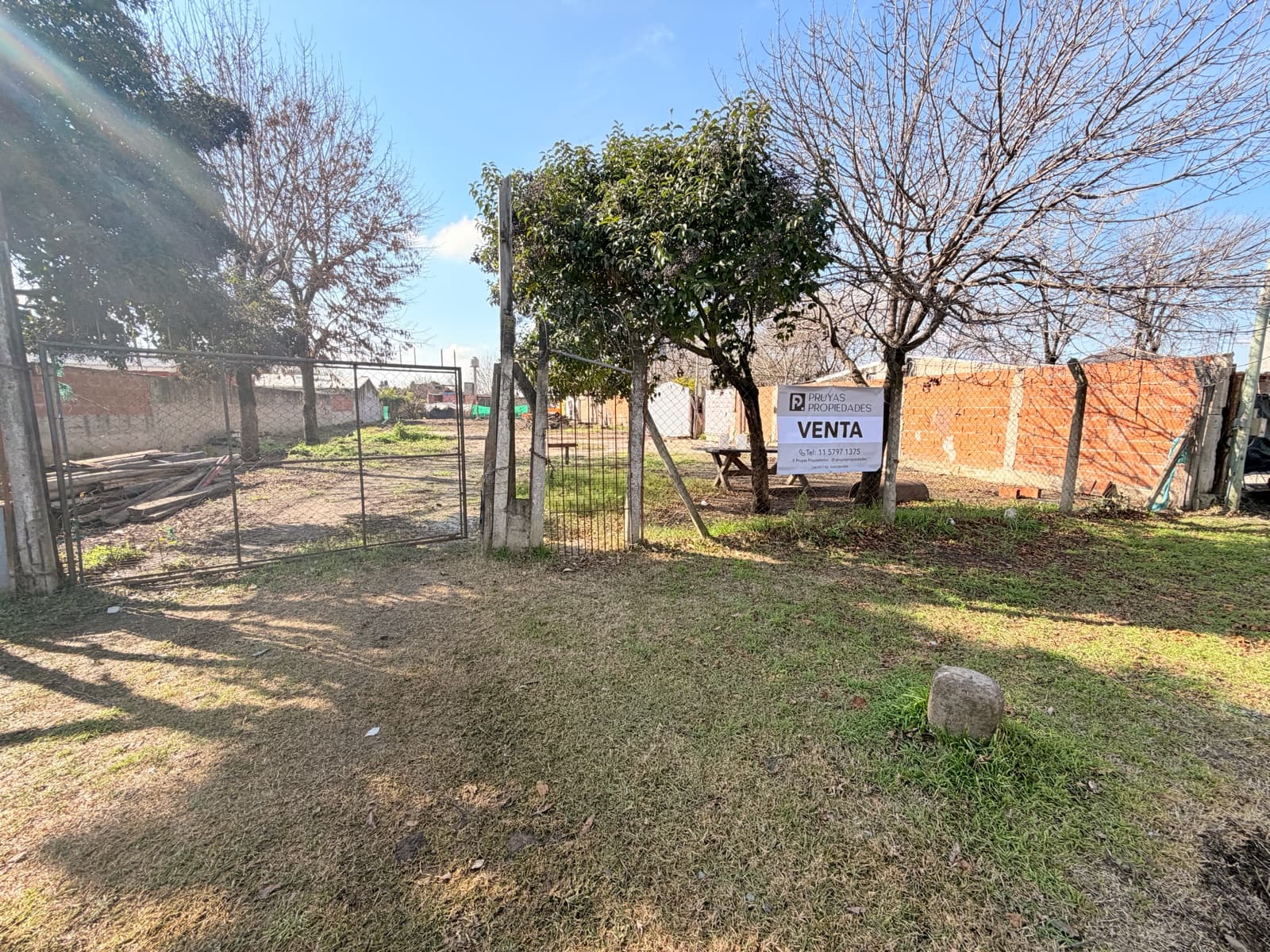Lot in Manuel Alberti
