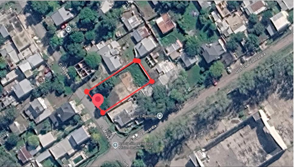 Lot in Manuel Alberti
