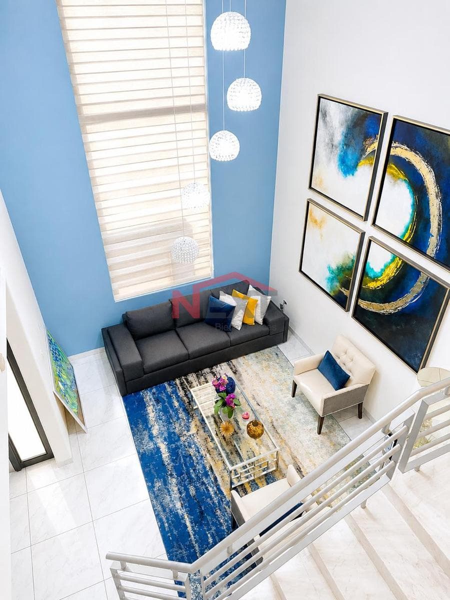 HOUSE FOR RENT IN THE VERSALLES RESIDENTIAL AREA
