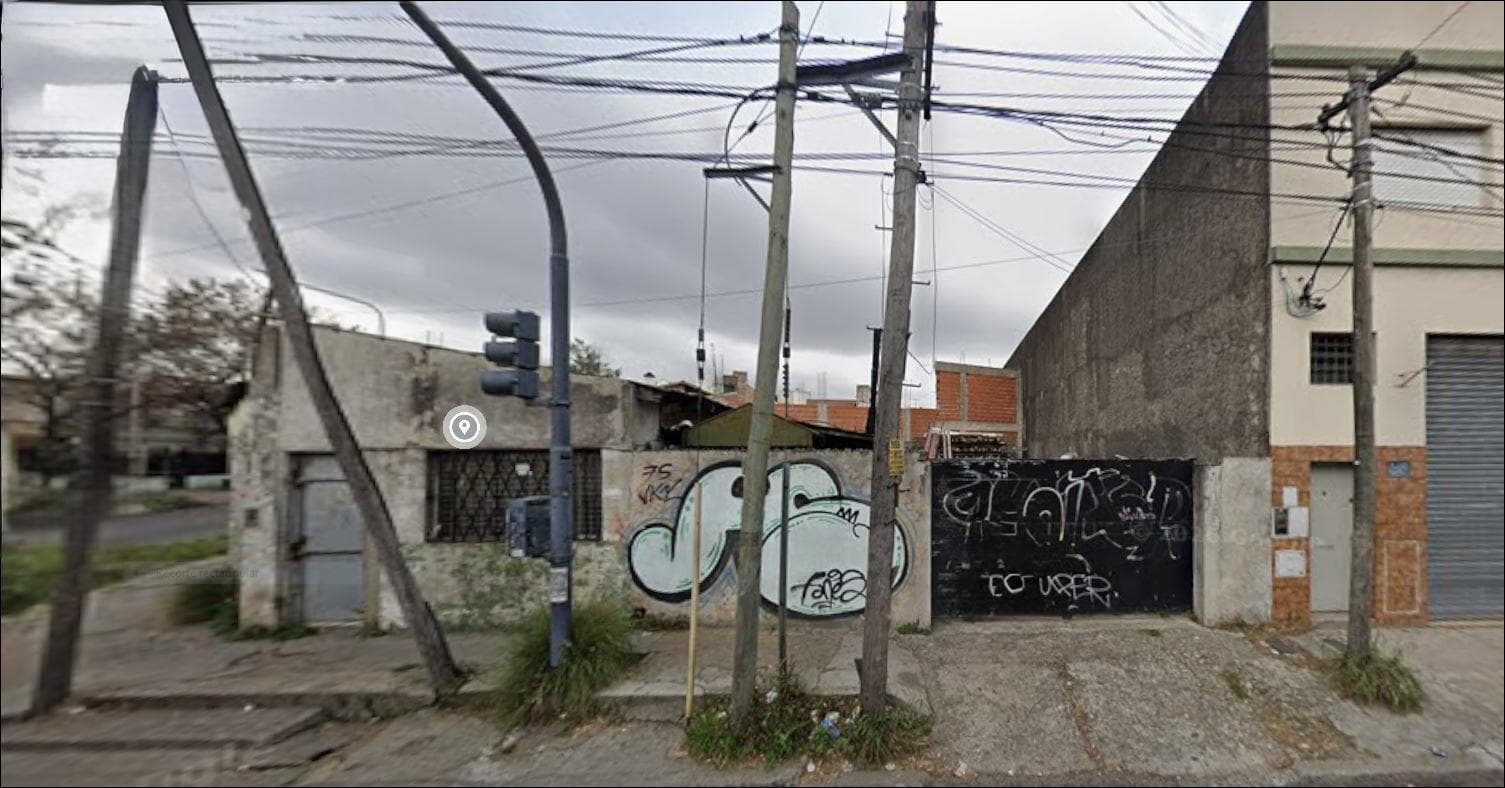 247 m² corner lot on Ader Avenue | Ideal for Commercial or Mixed-Use Development
