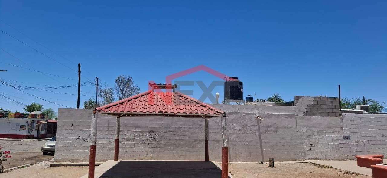 HOUSE FOR SALE IN COL. LA CARIDAD