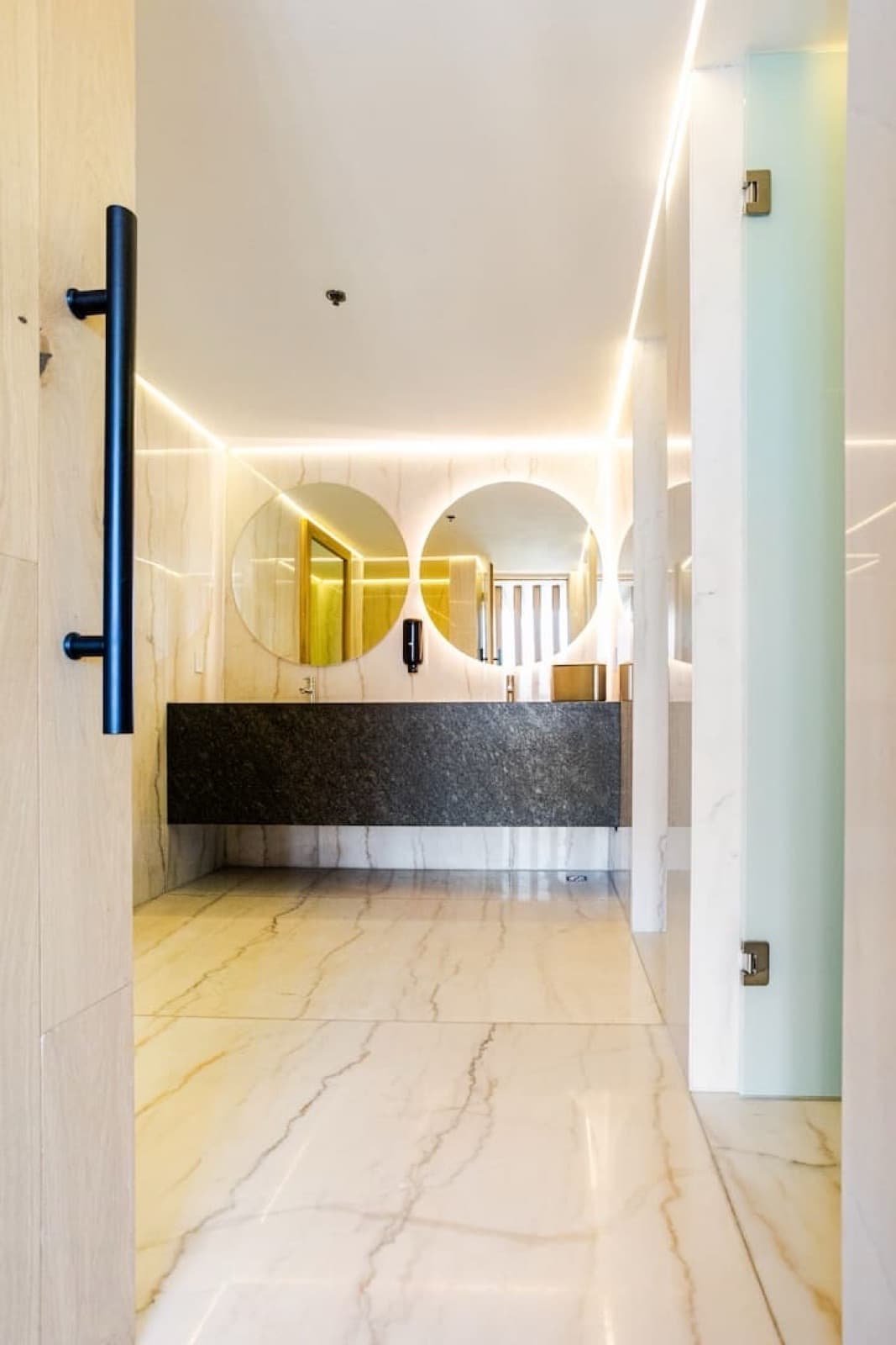Rent a Furnished and Fully Equipped Apartment at The University Tower in Juárez, Cuauhtémoc