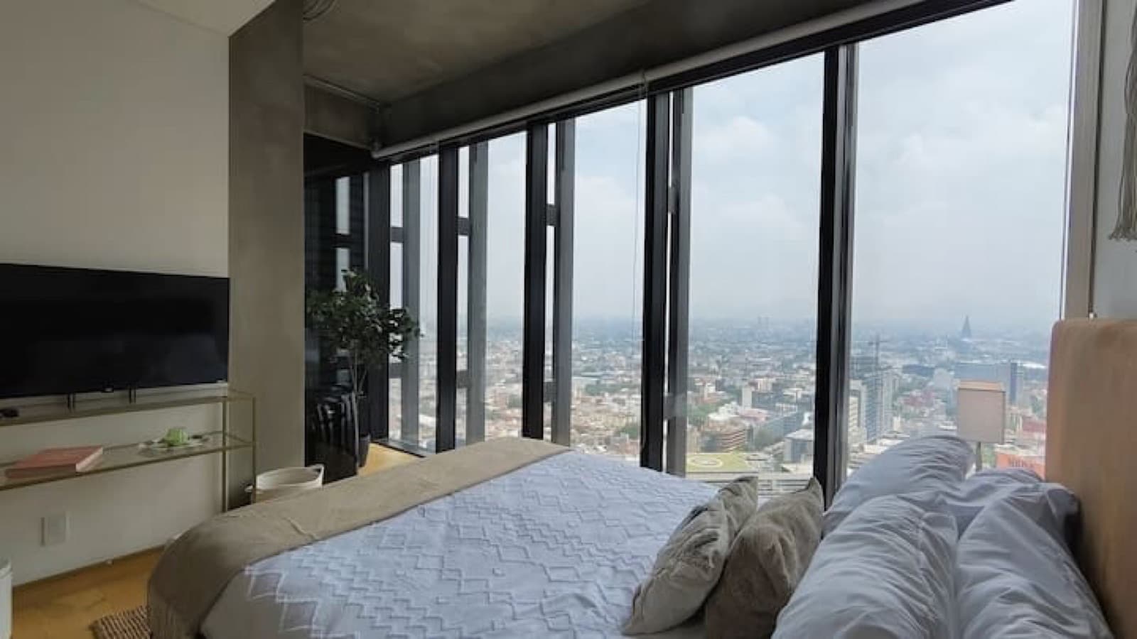 Rent a Furnished and Fully Equipped Apartment at The University Tower in Juárez, Cuauhtémoc