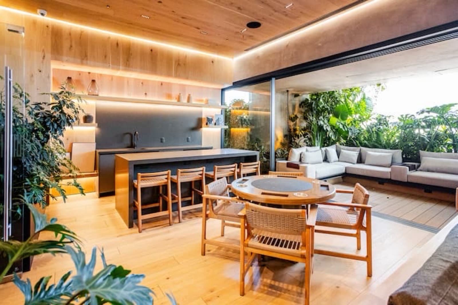 Rent a Furnished and Fully Equipped Apartment at The University Tower in Juárez, Cuauhtémoc