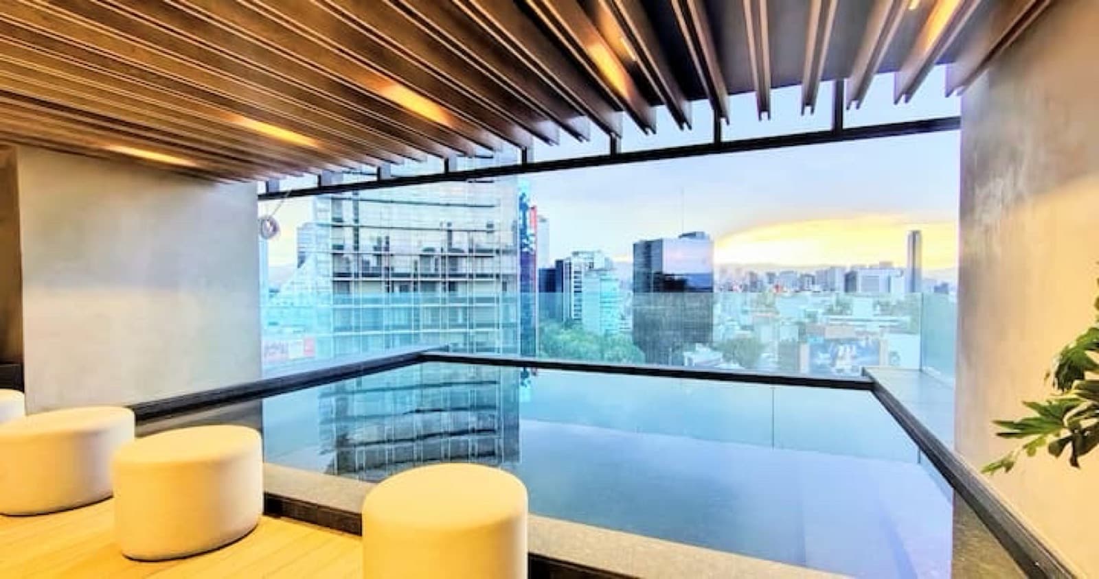 Rent a Furnished and Fully Equipped Apartment at The University Tower in Juárez, Cuauhtémoc