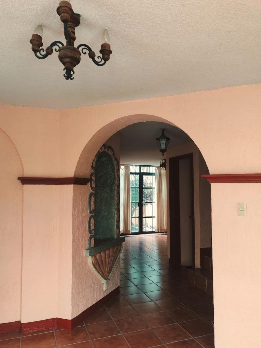 PERFECT CONNECTIVITY AND HIGH APPRECIATION POTENTIAL! HOUSE FOR SALE IN PLAZAS DEL SOL, QUERÉTARO