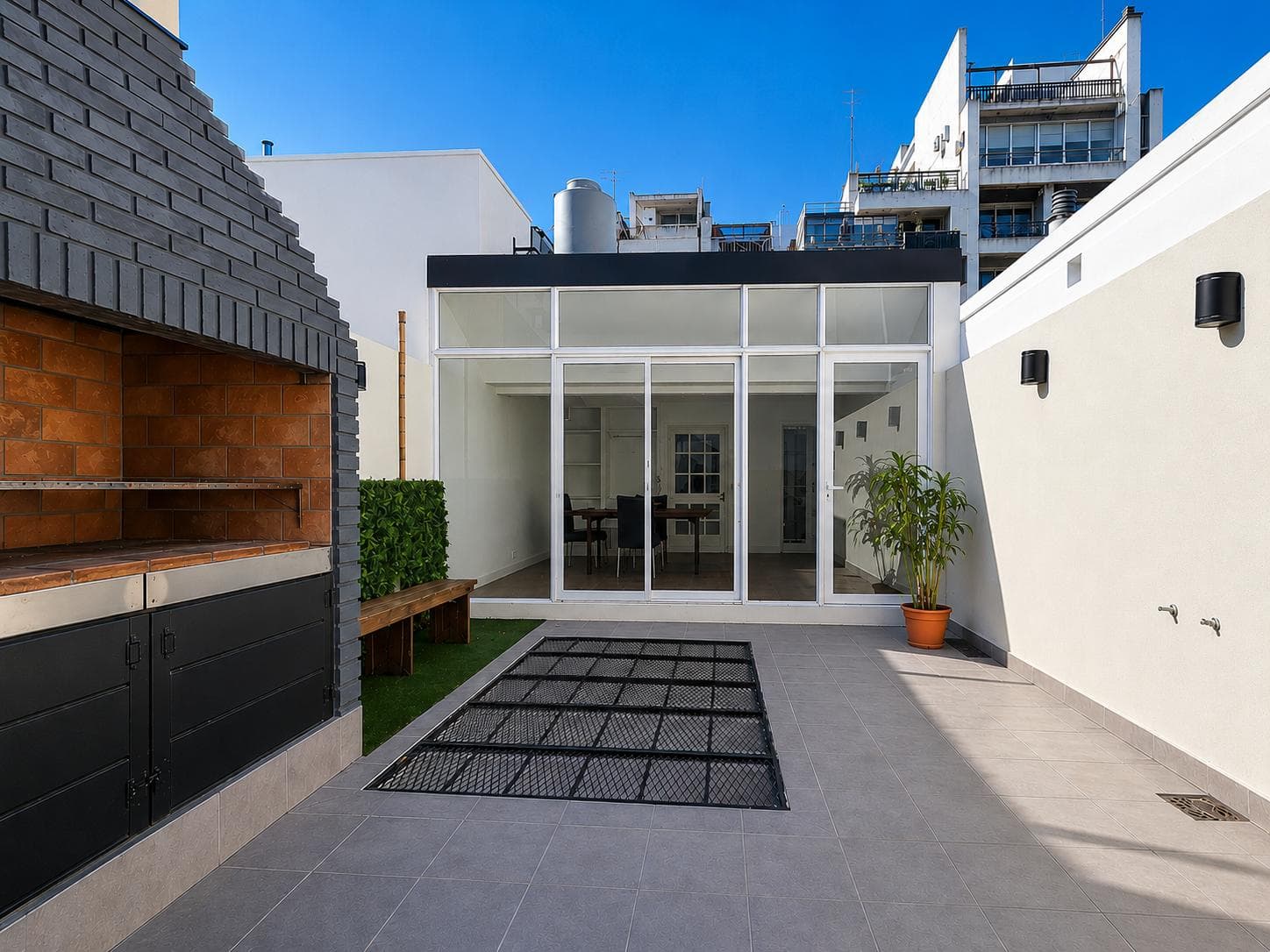 NUÑEZ - Townhouse with Terrace and Double Garage - 4 Rooms - NO MAINTENANCE FEES