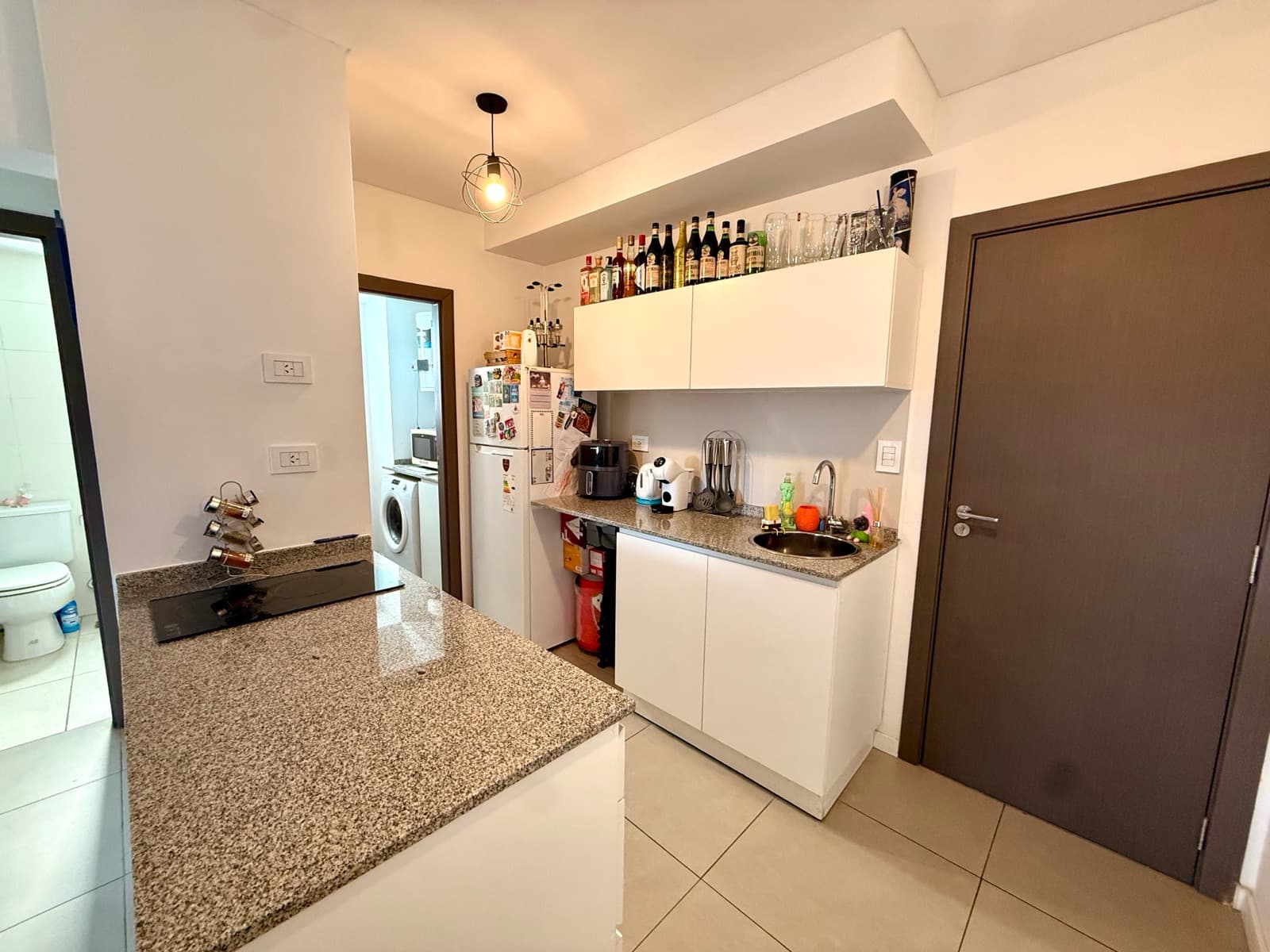 FOR SALE: 1-bedroom apartment with a front-facing balcony and amenities, Echesortu, Rosario, Santa Fe.