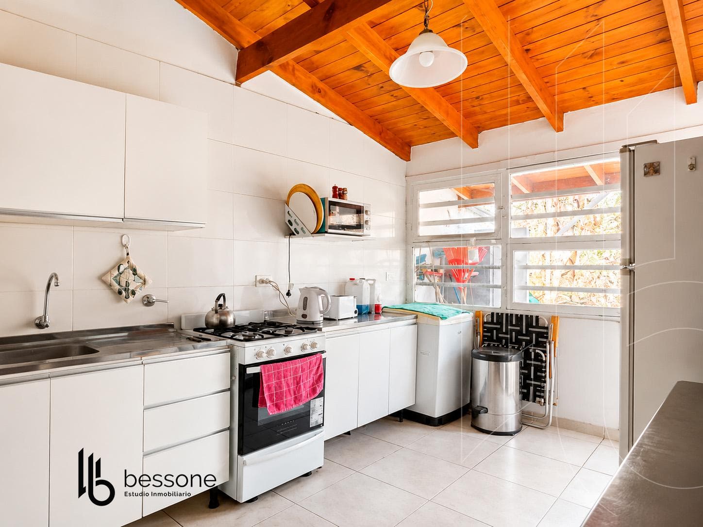 4-Room House with Patio, Garage, and Patio in Chauvin