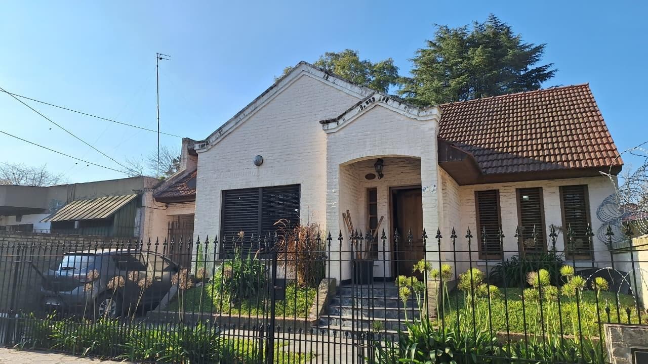 House in Burzaco