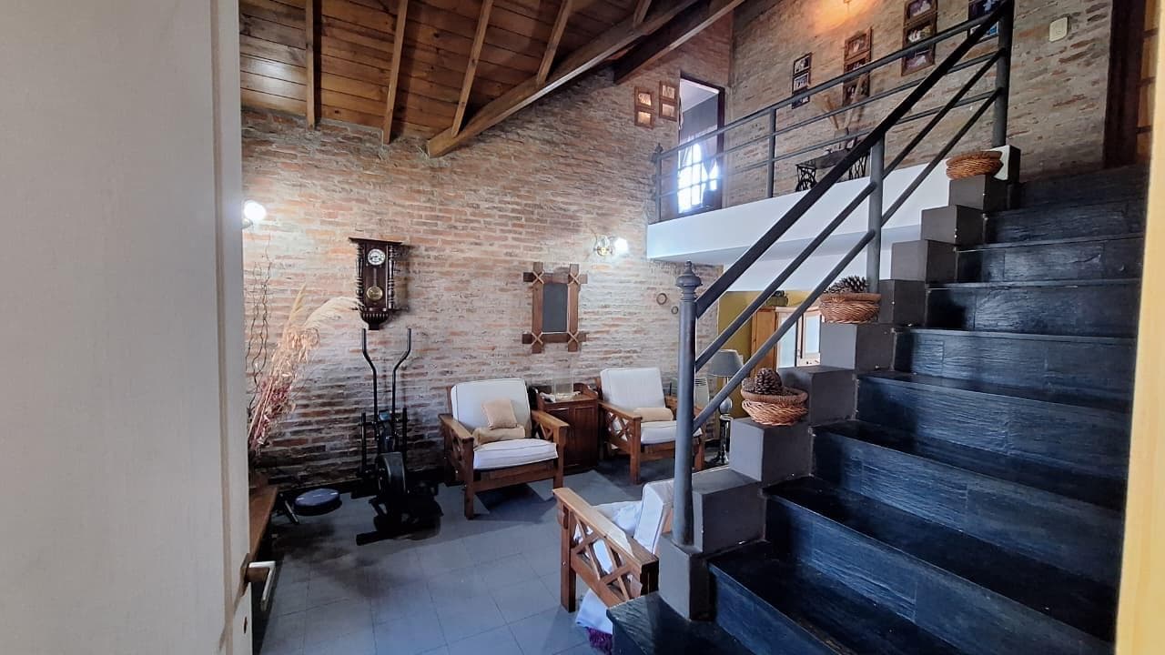 House in Burzaco