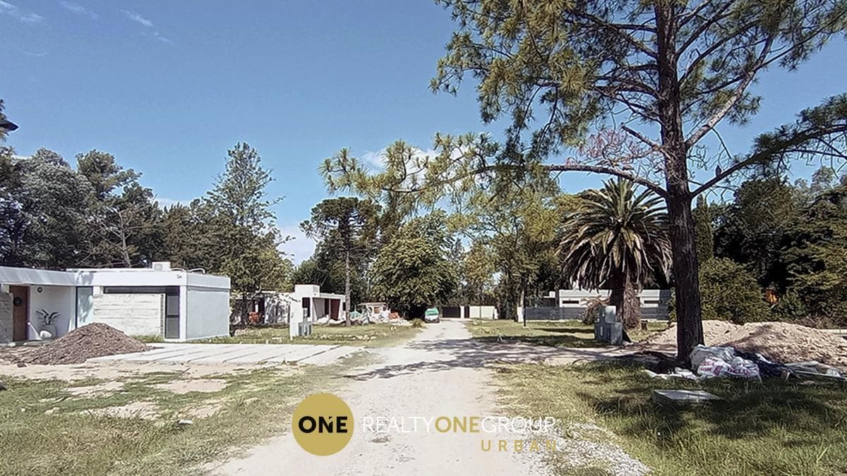 Lot for Sale in the La Serena Gated Community, located at 456 between 30 and 132 bis in City Bell.